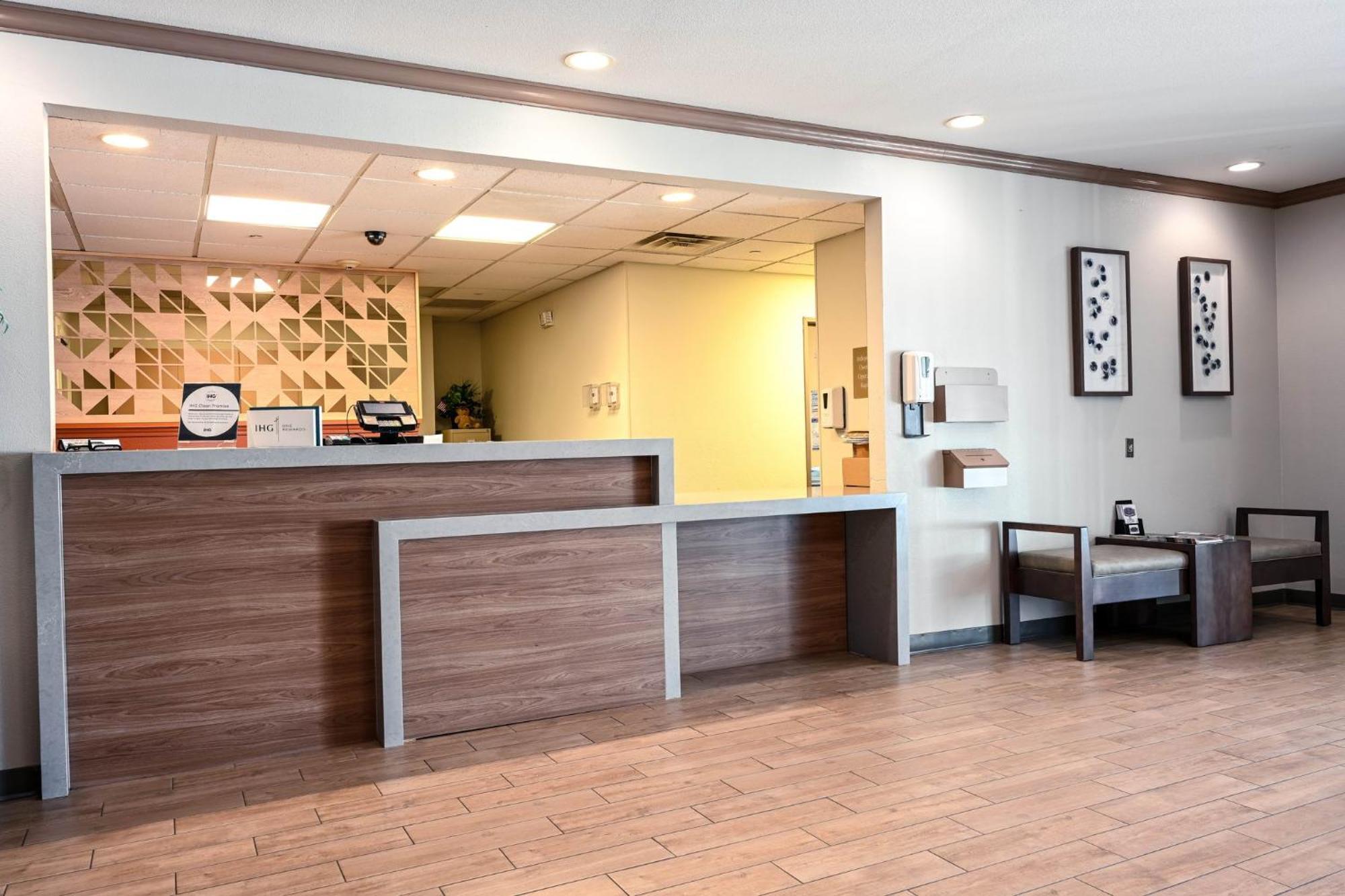 Candlewood Suites Champaign-Urbana University Area By Ihg Kültér fotó